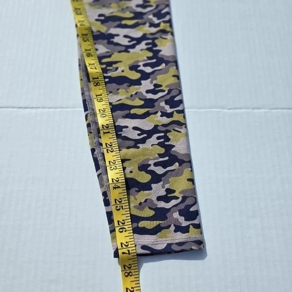 Fabletics Size M Mid-rise Printed Heathered Legging lite lime camouflage‎ - Picture 6 of 9